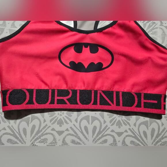 Under Armour x DC Comics Batman Sports Bra – Size Small - Picture 3 of 10